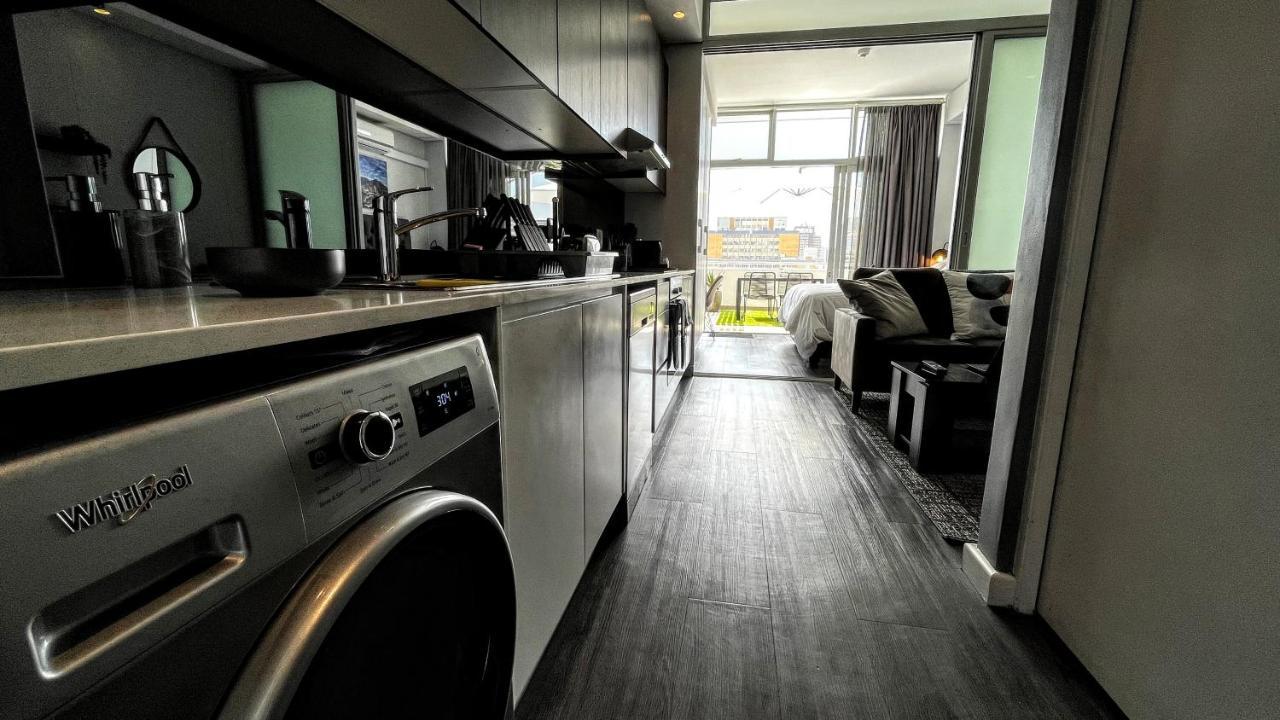 Modern Luxury Studio With Breathtaking City Views - No Load Shedding Ciudad del Cabo Exterior foto